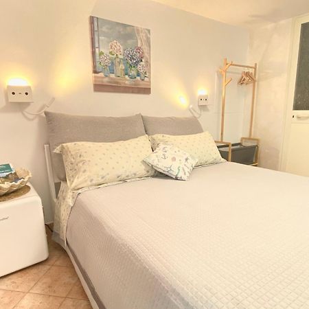 Blu Airport Room Фьюмичино Экстерьер фото
